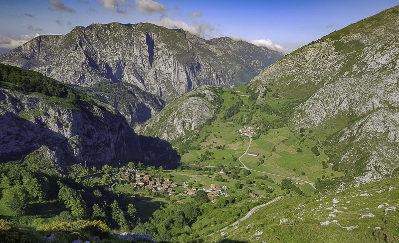 APARTAMENTOS LA RESPLENDA – turismo rural en Liébana y Potes, Cantabria