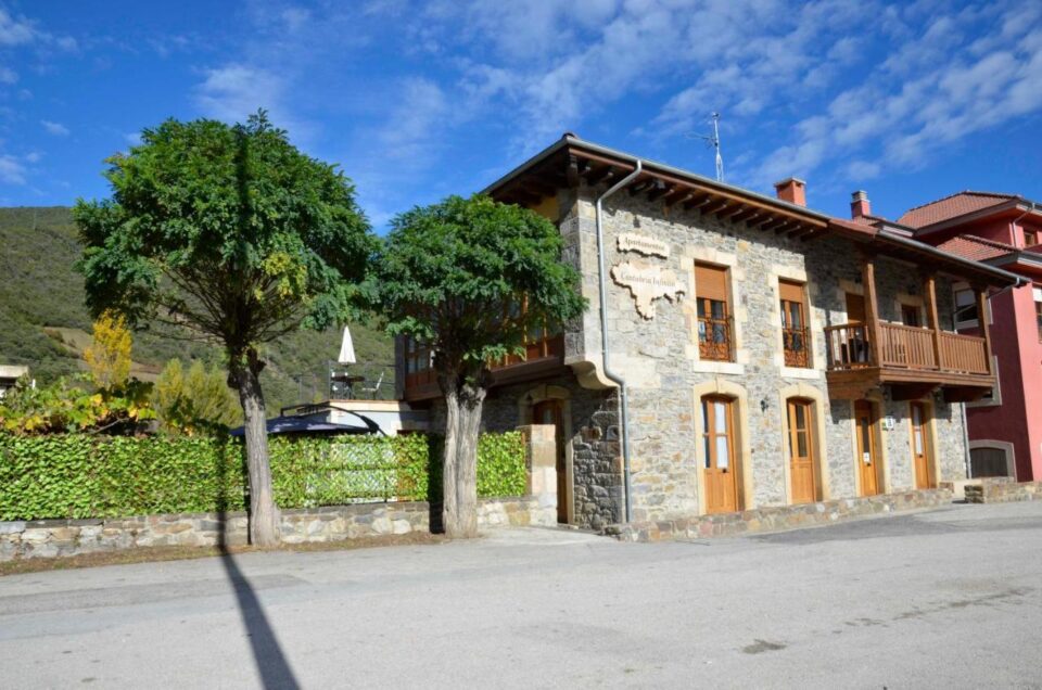 APARTAMENTOS SPA CANTABRIA INFINITA – turismo rural en Liébana y Potes, Cantabria